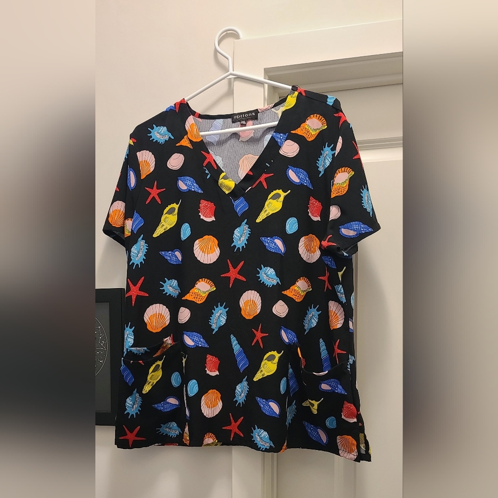 Vibrant Sea Life Women's Short Sleeve Scrub Top